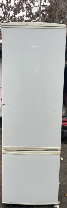 Холодильник б/у в гарному стані