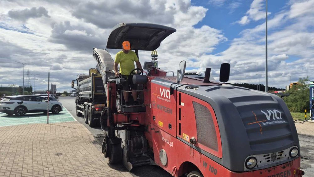 Asfalt Maszynowe układanie Masy Bitumicznej Remont Dróg Frezowanie