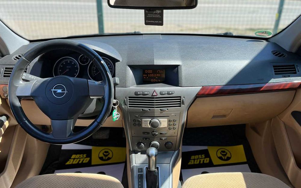 Opel Astra   2004