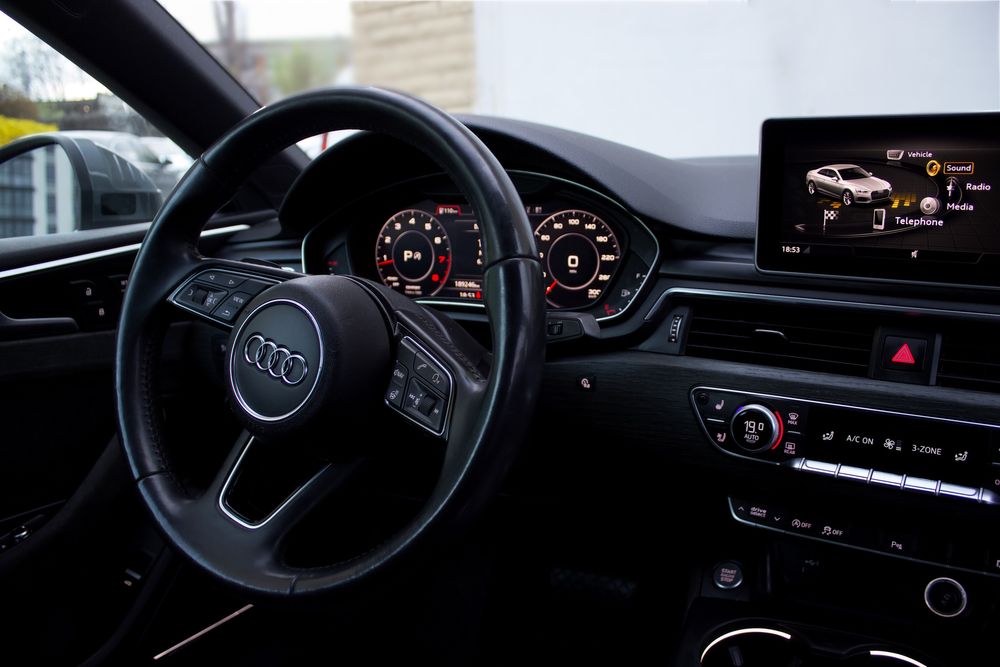 Audi A5 Coupe S-line Quattro • 2018 • 2.0 TFSI 252 к.c.