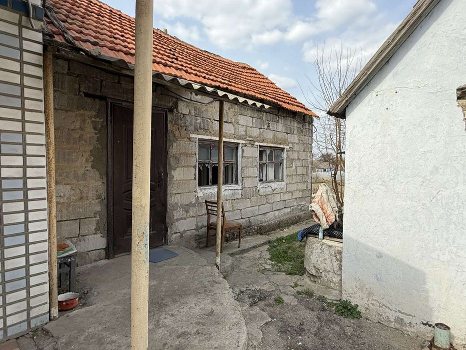 Продаю будинок в центрі Тернівки