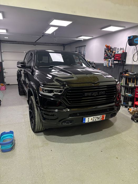 Sprzedam Ram 1500 laramie black widow full opcja