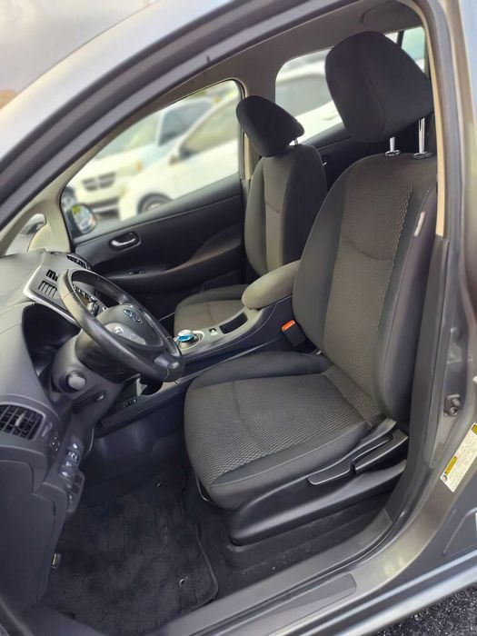 Nissan LEAF SL      2015