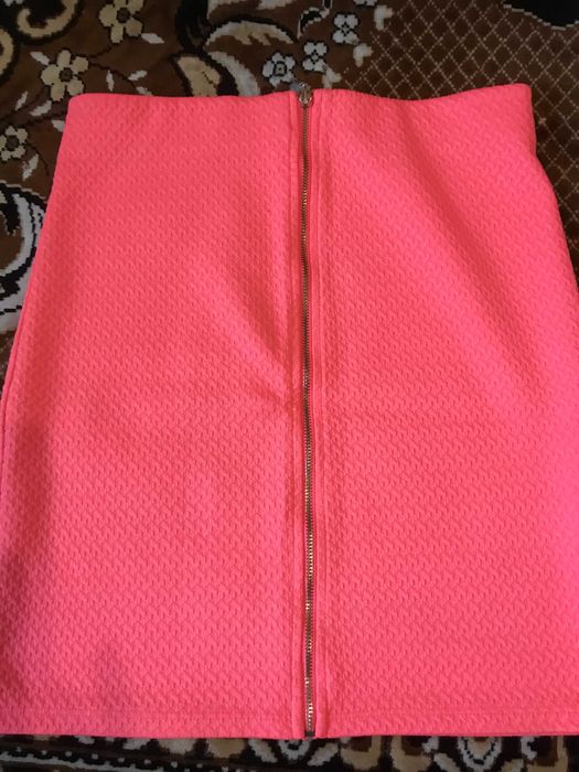 продам сукні та спідниці жіночі та інші речі