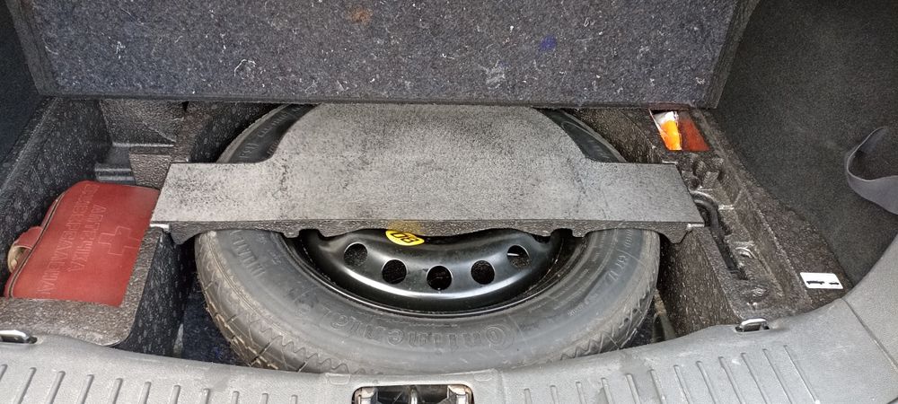 Ford Kuga 2011рік.