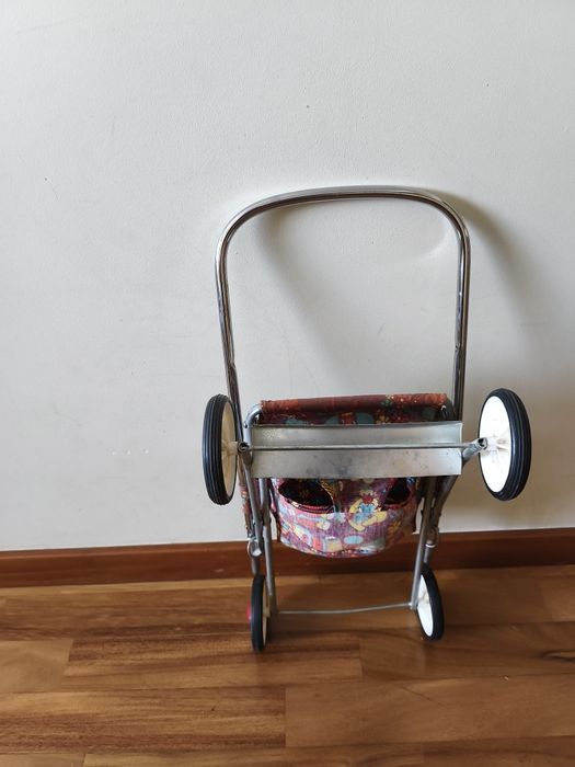 Carrinho de bonecas  vintage