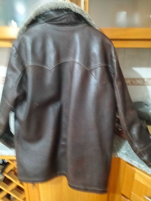 Casacos Zara / cabedal e sobretudo jovem coleção de á um ano