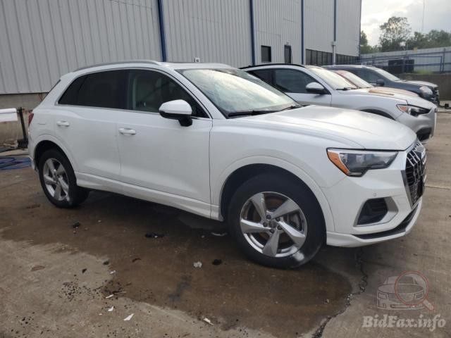 Розборка audi Q3 83A шрот розбор бампер фари двері диски салон 2.0tfsi