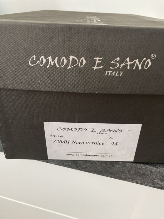 Buty lakierki rozm. 44 stan bardzo dobry