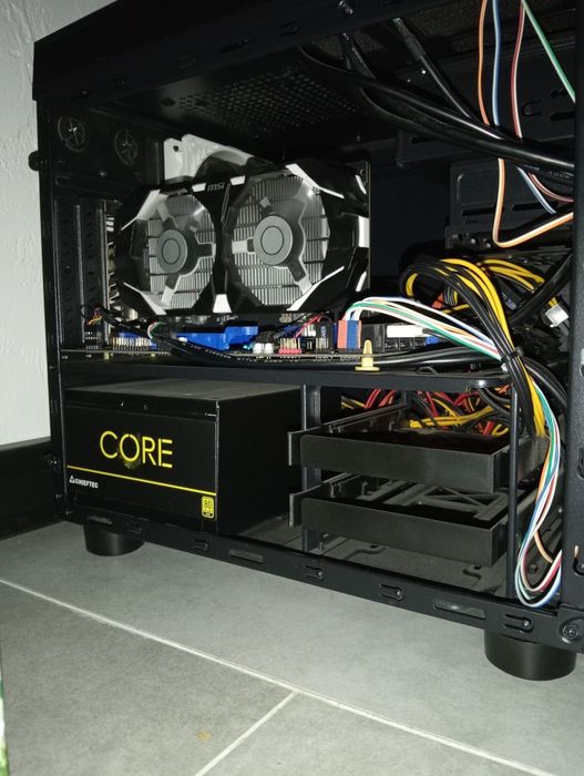 Komputer gamingowy MSI