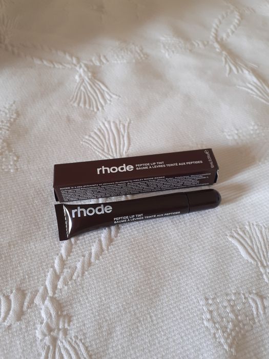 Rhode peptide lip tint