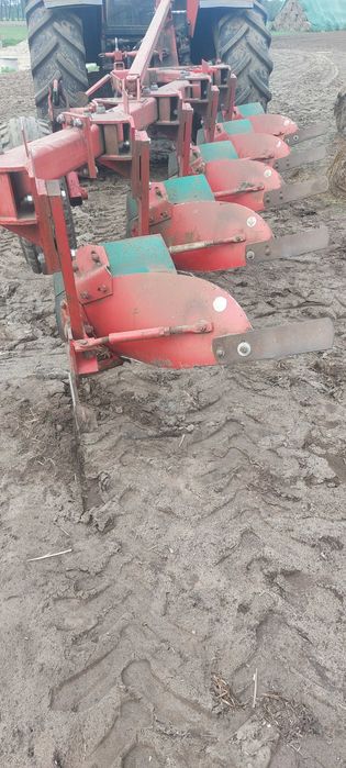 Pług Unia Tur 4+1