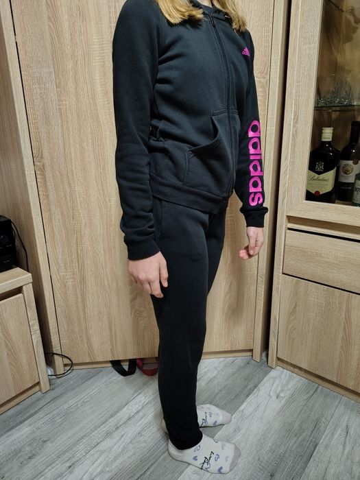 Dresy Adidas czarne z rożowym napisem 11 /12 lat