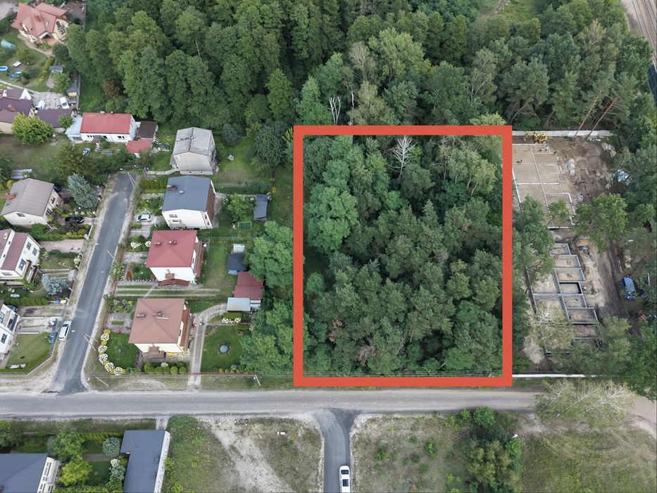 Bardzo ładna prostokątna działka w Żyrardowie