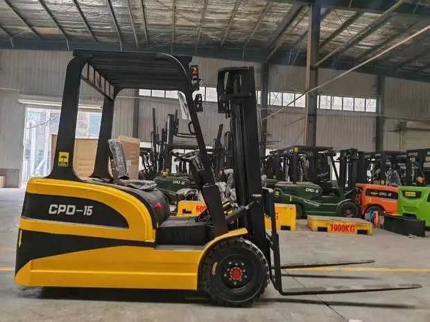 Empilhador Novo Elétrico 1500 KG - 3 Rodas