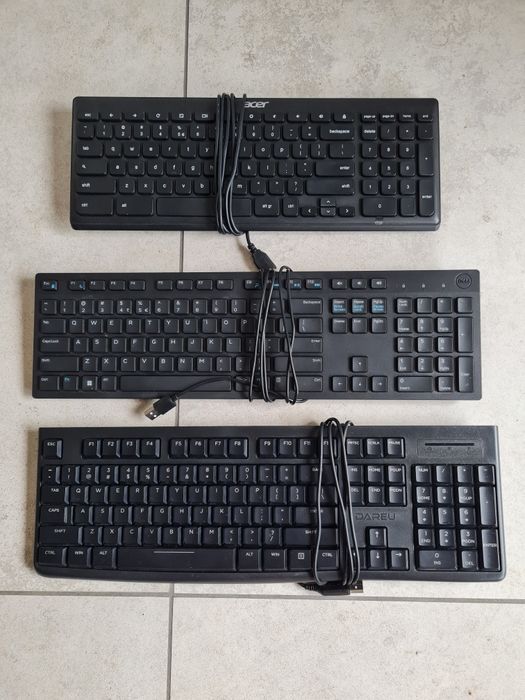 Komputer stacjonarny stan bdb SSD 256GB win10 x64i3 3.6GHz, DDR4 8GB,