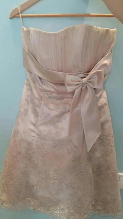 Платье коктельное, надетое один раз.