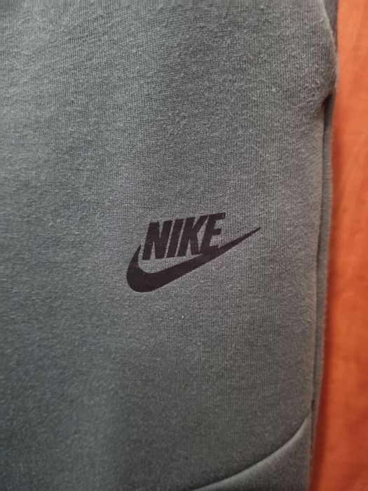Nike tech fleece