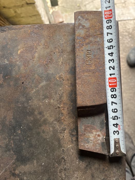 Резец с побетитовой напайкой