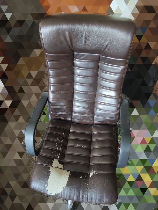 Крісло керівника, офісний стілець, комп'ютерний стілець