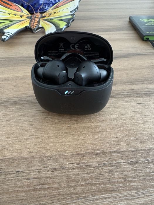 Fones JBL Tune 245 NC TWS