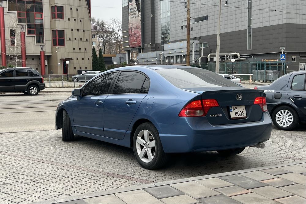 Продам Honda Civic 1.8 Автомат