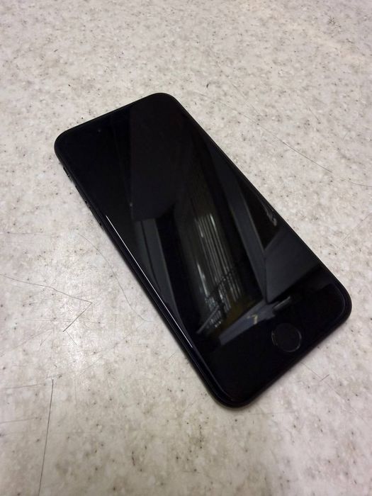 iPhone SE 2020 64 АКБ 100 новый заблокирован на запчасти