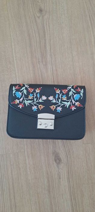Mała torebka Reserved