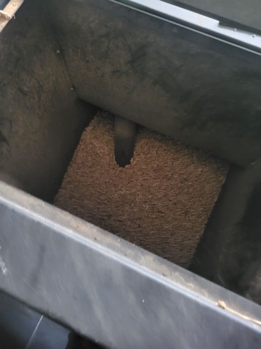 Caldeira a Pellets (SALZAIMA, 30Kw)+cilo +termoacumulador (SOLEC)