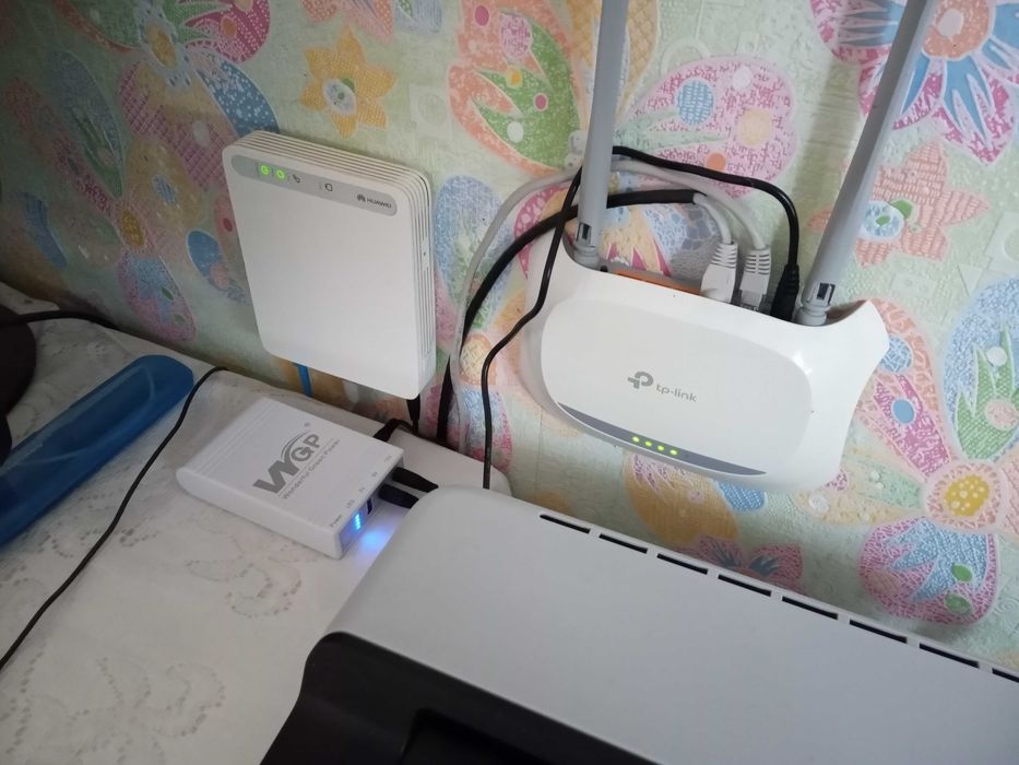 Источник бесперебойного питания WGP для роутера 10400mAh.