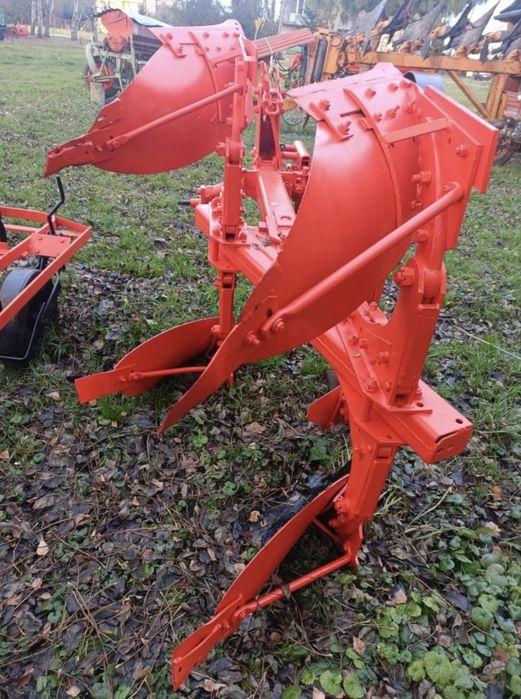 Плуг лемкен 2/35 оборотний