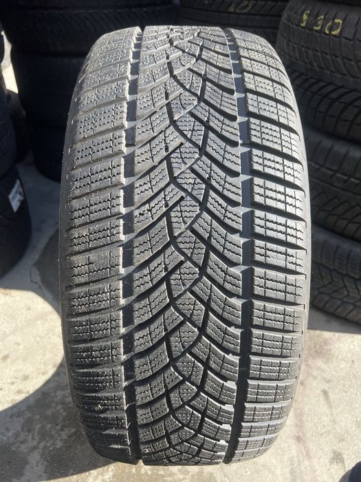 #Opona Gpodyear 245/40/19 pojedynka