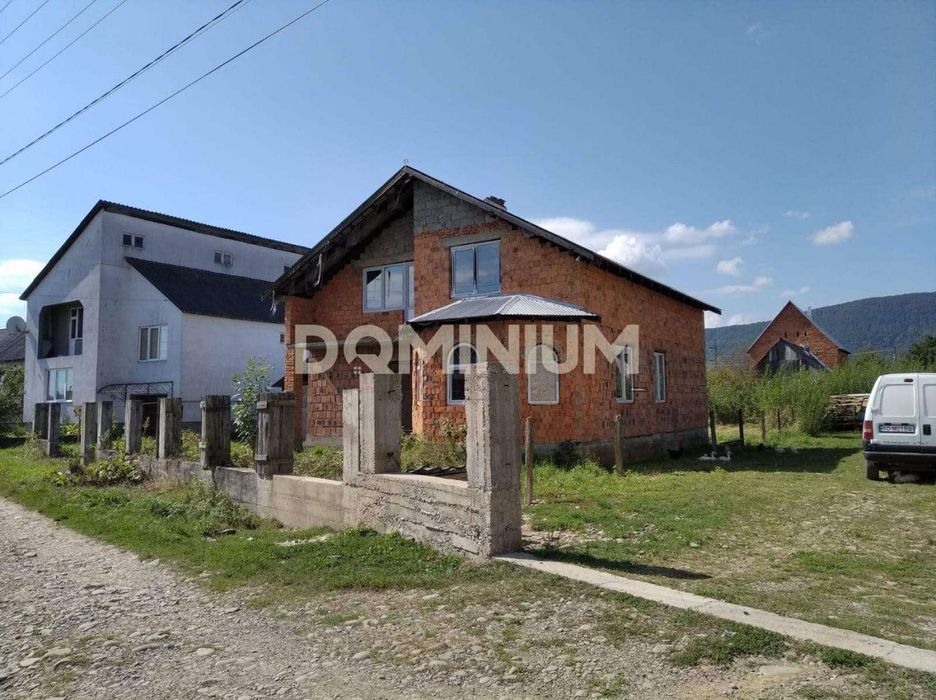 Продається новобудова у с. Іза