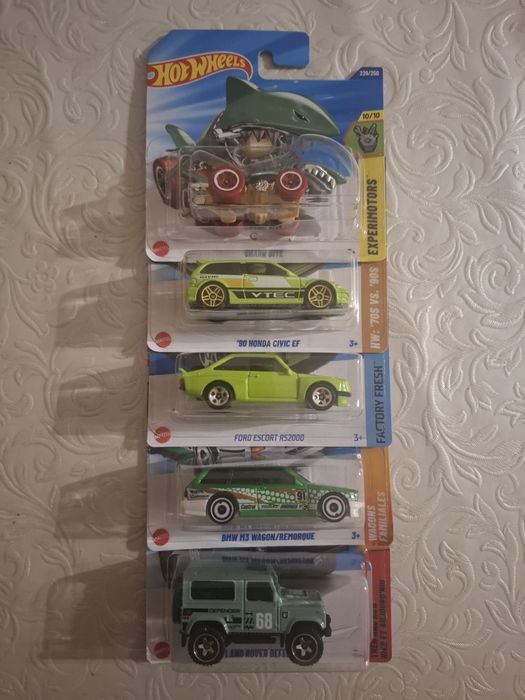 Venda de hotwheels mainline
