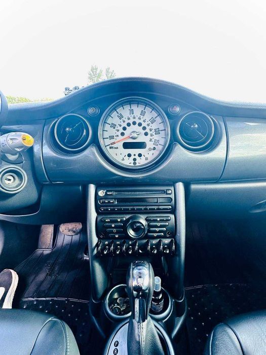 Продам Mini Cooper one 1.6л