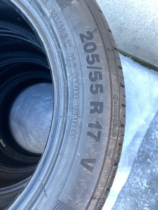 Opony Lato 4 szt. 205/55R17 Continental ContiPremium Nowe 2023