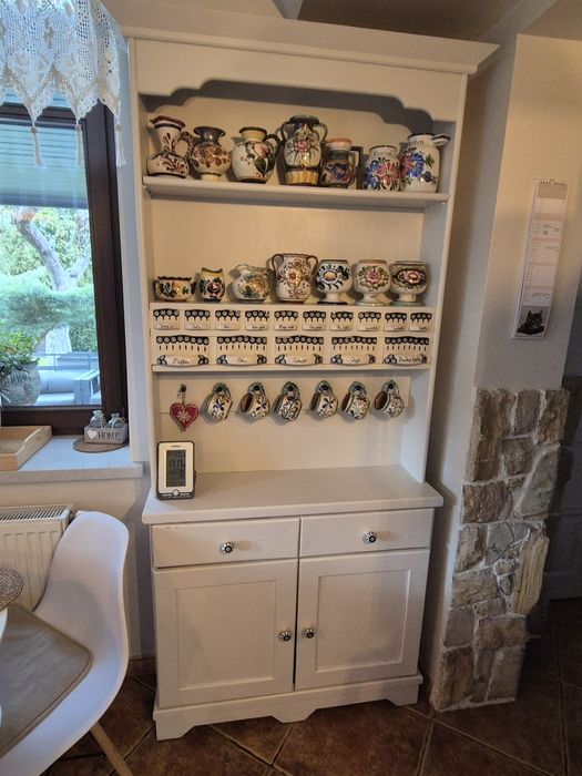 Sprzedam wąski kredensik kuchenny