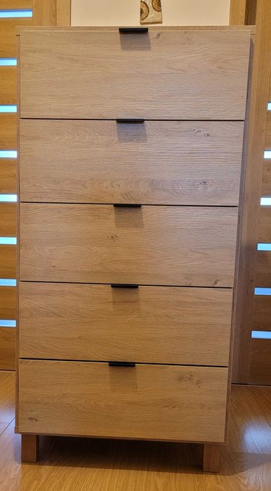 Komoda wąska z szufladami VOX, seria Simple