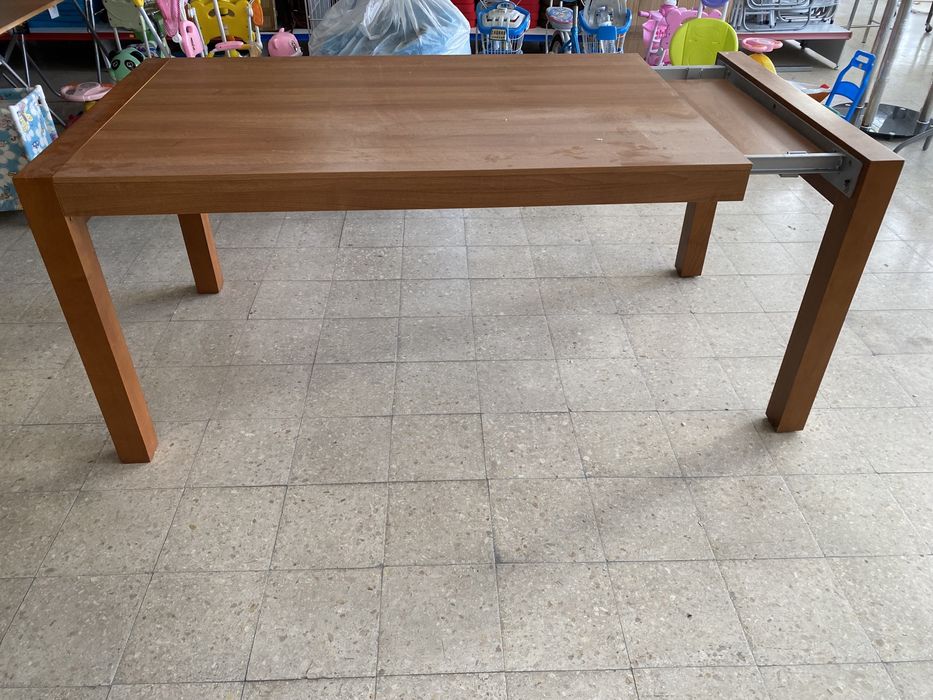 Vários artigos de móveis ver fotos.