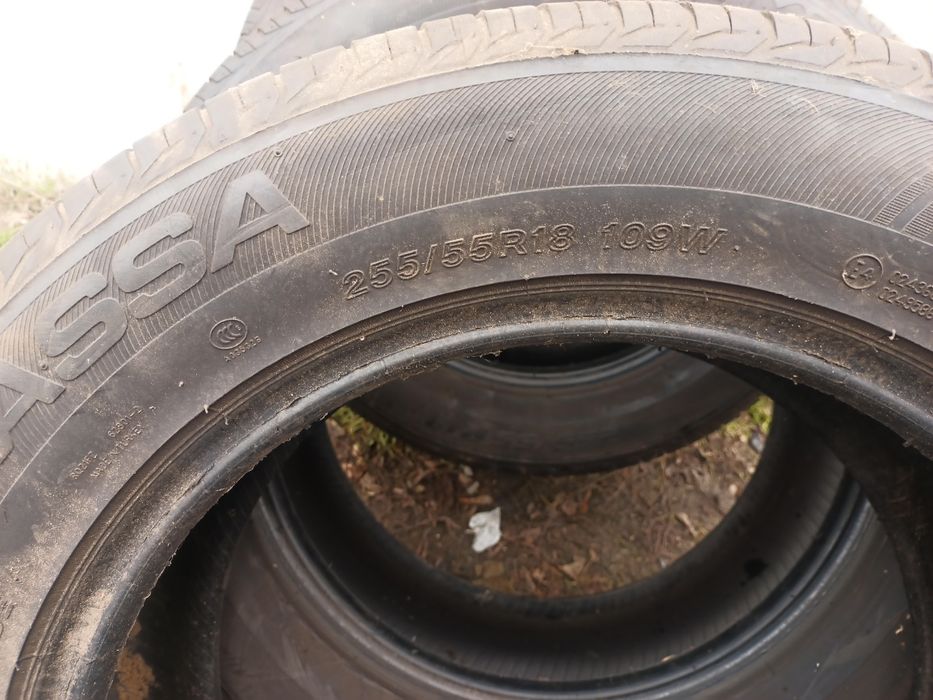 летняя резина 255/55/18 на дисках