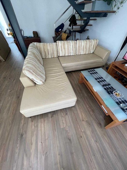 Sofá com Chaise-Longue