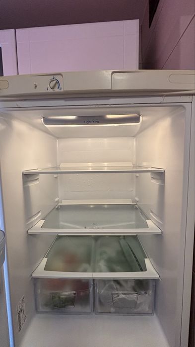 Lodówka Indesit