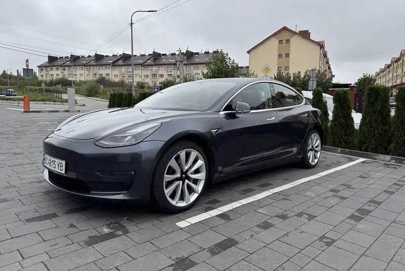 Tesla model 3 2018