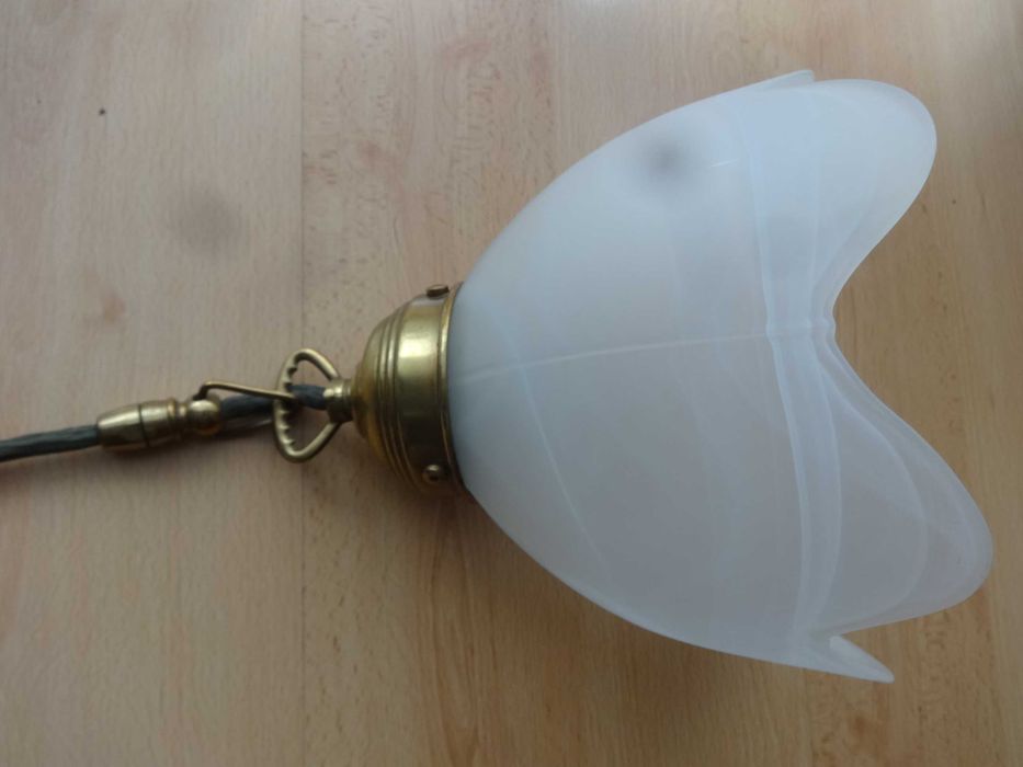 stara lampa do kuchni lub przedpokoju