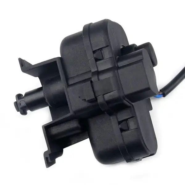 Замок лючка бензобака GOLF 5 6 Универсал TIGUAN SKODA SUPERB 2 NP2287