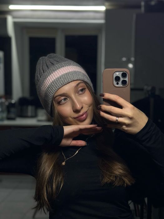 Жіноча сіра шапка ангора-кашемір-віскоза