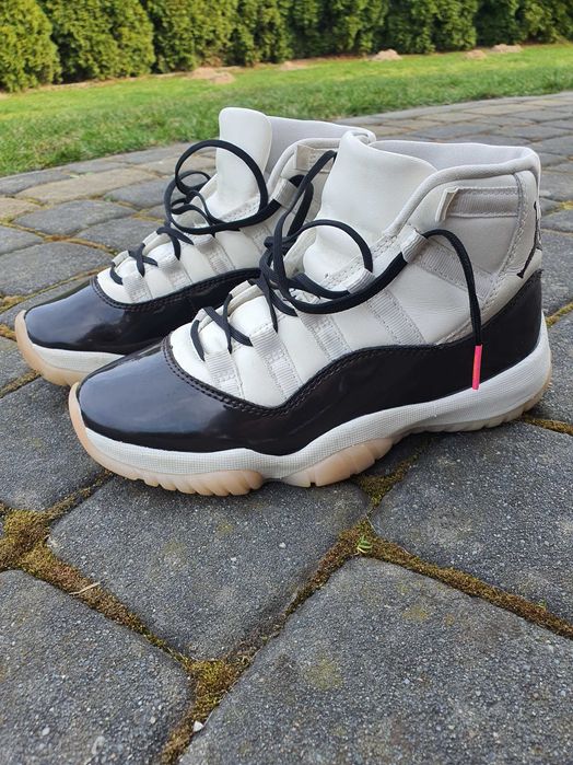 Buty Air Jordan 11 Retro (GS) Białe rozmiar 35,5  stan BDB