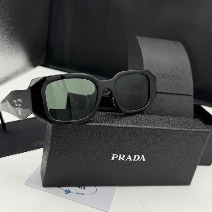Okulary przeciwsłoneczne Prada