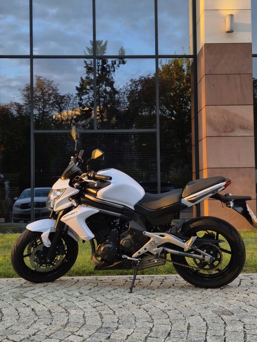 Kawasaki ER-6n 649 cm³ | 2012 | 27 969 km | biały | Polska