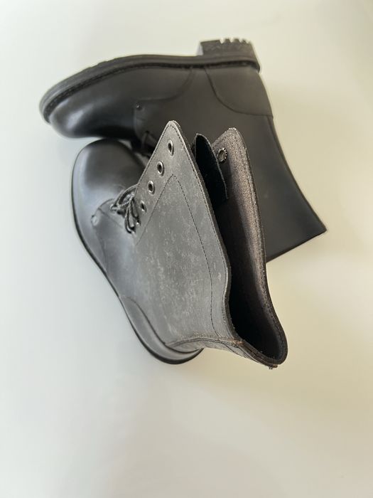 Botas da tropa novas